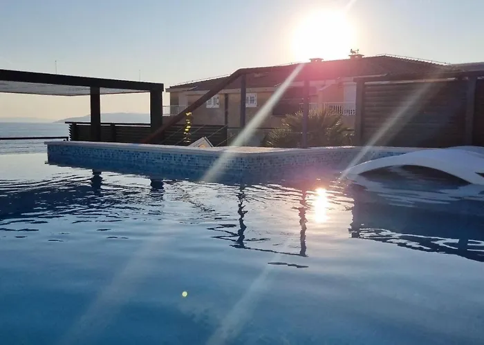 Skypool 77 With Private Pool 马卡尔斯卡