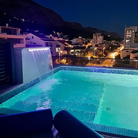 Skypool 77 With Private Pool ماكارسكا